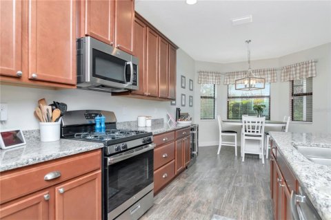 House in Land O' Lakes, Florida 4 bedrooms, 208.66 sq.m. № 1620799 - photo 18