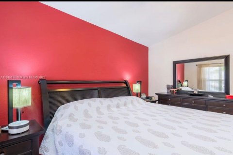 Villa ou maison à louer à Homestead, Floride: 3 chambres, 138.8 m2 № 1971374 - photo 21