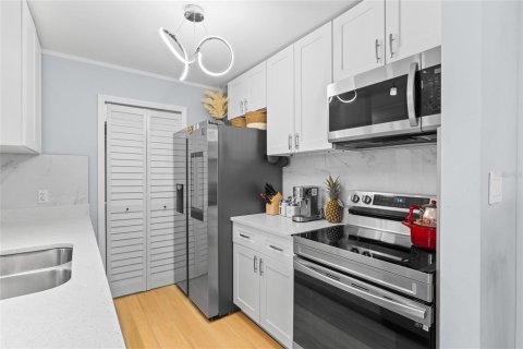 Condominio en venta en Orlando, Florida, 2 dormitorios, 87.61 m2 № 1835737 - foto 17