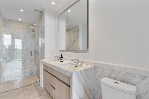 Купить кондоминиум в Майами, Флорида 1 комната, 64.57м2, № 2046748 - фото 4