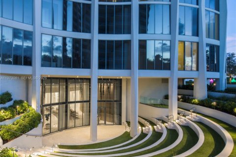 Купить кондоминиум в Майами, Флорида 1 комната, 64.57м2, № 2046748 - фото 21