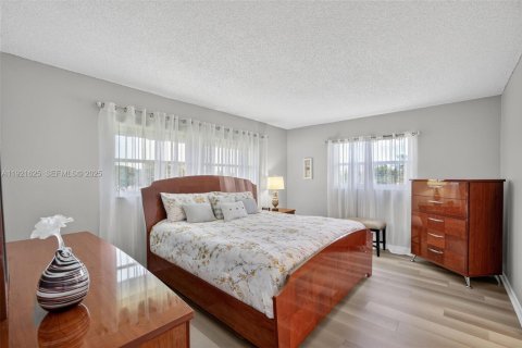 Condominio en venta en Margate, Florida, 2 dormitorios, 86.4 m2 № 1984233 - foto 17
