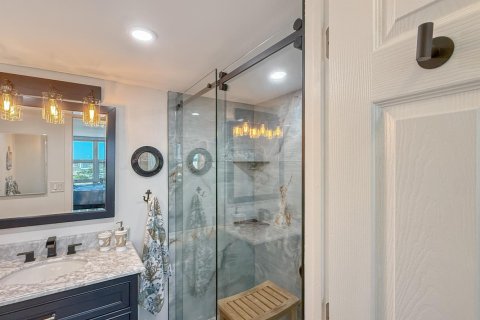 Condo in Pompano Beach, Florida, 1 bedroom № 2250240 - photo 14