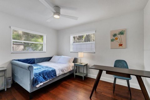 House in Sarasota, Florida 4 bedrooms, 163.51 sq.m. № 2238639 - photo 22
