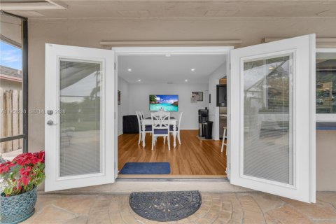 Купить виллу или дом в Дейви, Флорида 3 спальни, 145.76м2, № 2020805 - фото 16