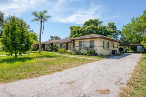 Commercial property in Clearwater, Florida 30 bedrooms, 272.3 sq.m. № 1878164 - photo 3