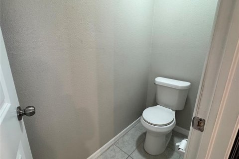 House in Tampa, Florida 4 bedrooms, 192.59 sq.m. № 1795309 - photo 23