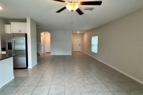 House in Tampa, Florida 4 bedrooms, 192.59 sq.m. № 1795309 - photo 14