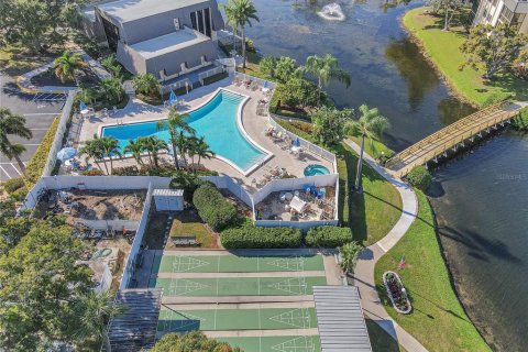 Condo à Largo, Floride, 2 chambres  № 2306718