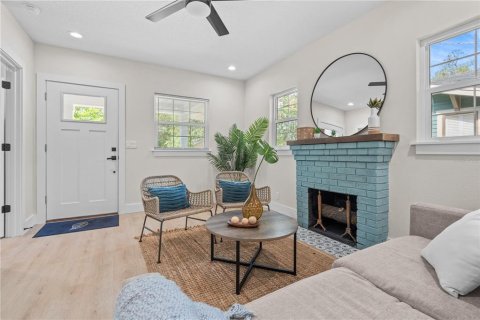 Casa en venta en Tampa, Florida, 3 dormitorios, 130.81 m2 № 1815251 - foto 9