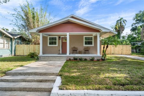 Casa en venta en Tampa, Florida, 3 dormitorios, 130.81 m2 № 1815251 - foto 3