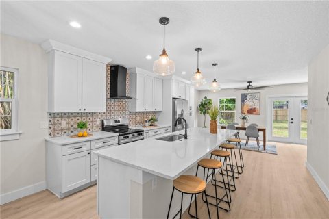 Casa en venta en Tampa, Florida, 3 dormitorios, 130.81 m2 № 1815251 - foto 18