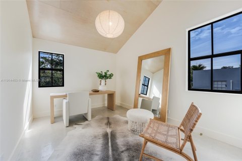 Casa en venta en Miami, Florida, 3 dormitorios, 148.64 m2 № 1970001 - foto 23