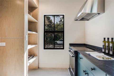 Casa en venta en Miami, Florida, 3 dormitorios, 148.64 m2 № 1970001 - foto 13