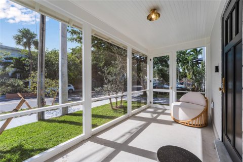 Casa en venta en Miami, Florida, 3 dormitorios, 148.64 m2 № 1970001 - foto 4