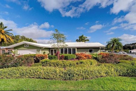Villa ou maison à louer à Largo, Floride: 3 chambres, 243.78 m2 № 1722089 - photo 1