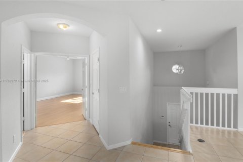 House in Coral Springs, Florida 3 bedrooms, 200.67 sq.m. № 1739970 - photo 14