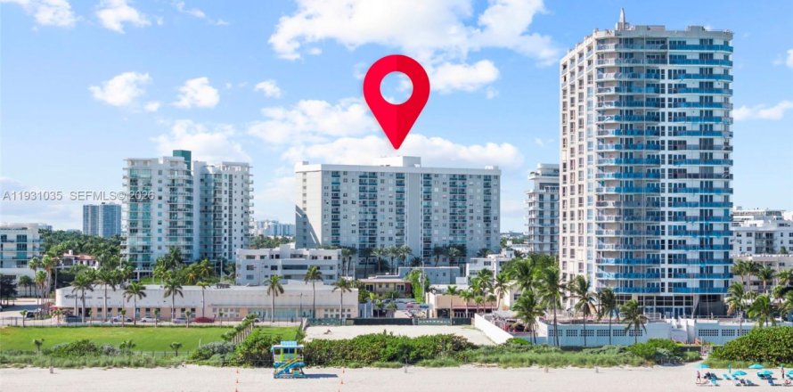 Condo in Miami Beach, Florida, 1 bedroom  № 2052886