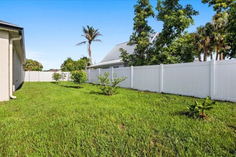 House in Port St. Lucie, Florida 4 bedrooms, 169.73 sq.m. № 2423459 - photo 30