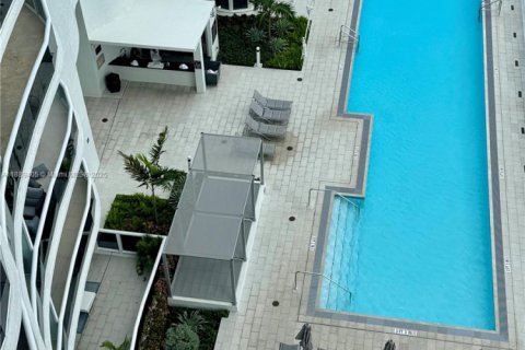 Condo in Sunny Isles Beach, Florida, 3 bedrooms № 1944876 - photo 27