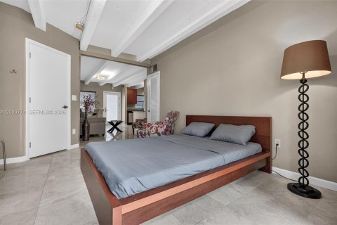 Condo in Miami Beach, Florida, 1 bedroom  № 2065243 - photo 17
