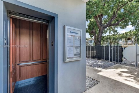 Condo in Miami Beach, Florida, 1 bedroom  № 2065243 - photo 7