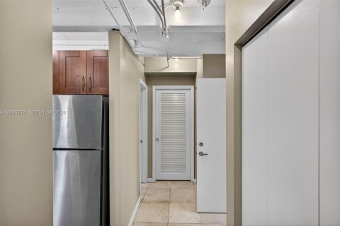 Condo in Miami Beach, Florida, 1 bedroom  № 2065243 - photo 23