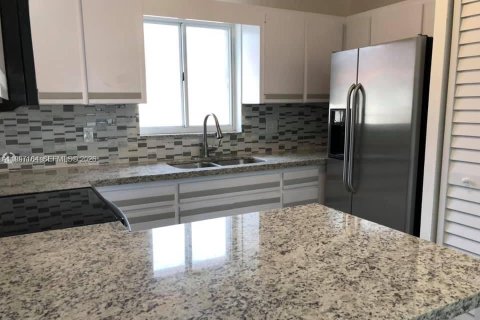 Touwnhouse à Hialeah, Floride 2 chambres, 89.19 m2 № 2089774