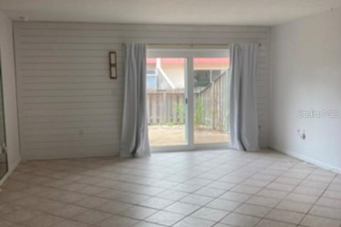 Adosado en alquiler en Saint Petersburg, Florida, 2 dormitorios, 111.02 m2 № 1820781 - foto 2