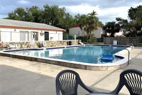Adosado en alquiler en Saint Petersburg, Florida, 2 dormitorios, 111.02 m2 № 1820781 - foto 15
