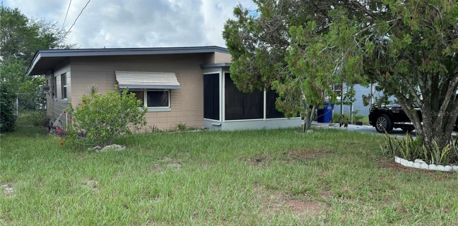Casa en Tavares, Florida 3 dormitorios, 115.38 m2 № 1872871