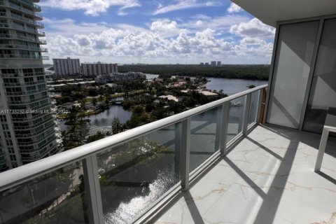 Copropriété à vendre à Sunny Isles Beach, Floride: 2 chambres, 143.16 m2 № 1985070 - photo 19