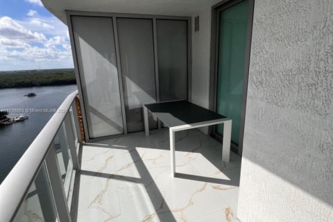 Copropriété à vendre à Sunny Isles Beach, Floride: 2 chambres, 143.16 m2 № 1985070 - photo 18