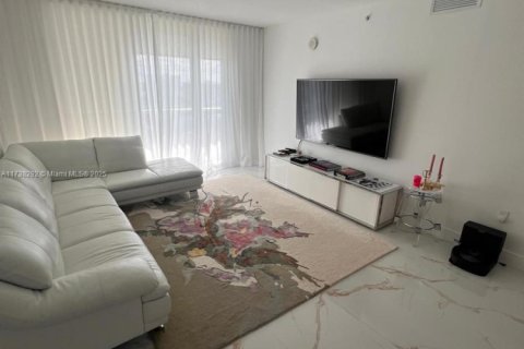 Copropriété à vendre à Sunny Isles Beach, Floride: 2 chambres, 143.16 m2 № 1985070 - photo 5