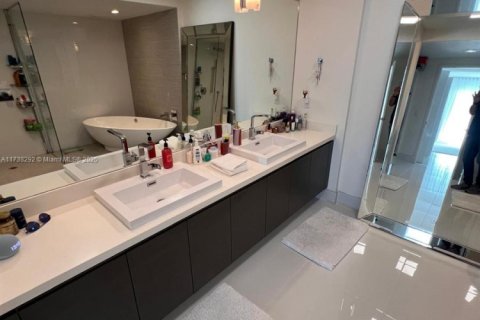 Copropriété à vendre à Sunny Isles Beach, Floride: 2 chambres, 143.16 m2 № 1985070 - photo 15