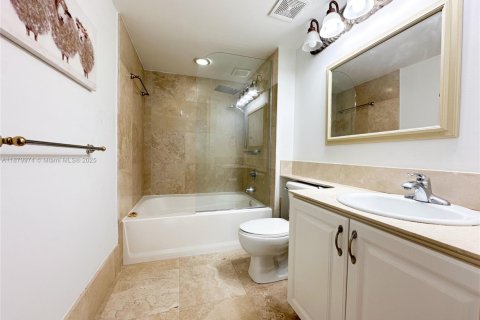 Купить кондоминиум в Майами, Флорида 2 спальни, 105.91м2, № 2035338 - фото 12