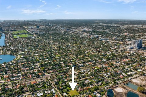 Terreno en venta en Hollywood, Florida № 1977554 - foto 21