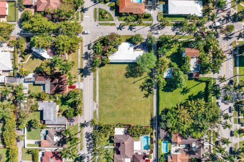 Terreno en venta en Hollywood, Florida № 1977554 - foto 4