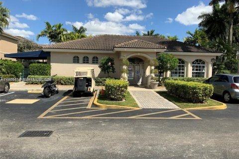 Copropriété à louer à Doral, Floride: 3 chambres, 131.92 m2 № 2028059 - photo 26