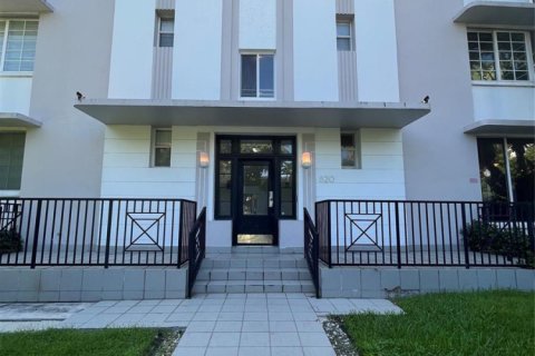 Condo à Miami Beach, Floride, 3 pièces  № 2417917
