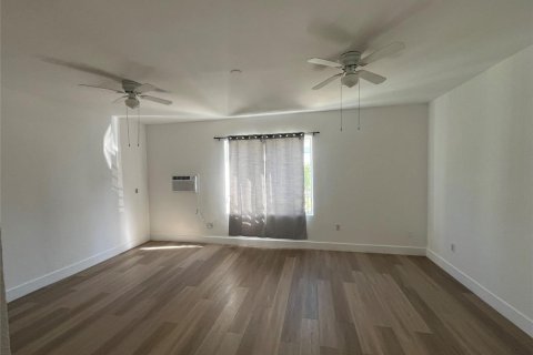 Copropriété à louer à Miami Beach, Floride: 3 pièces, 40.04 m2 № 2417917 - photo 6