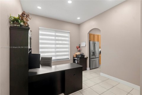 House in Homestead, Florida 6 bedrooms, 290.69 sq.m. № 1828196 - photo 6