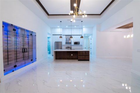 Villa ou maison à vendre à Cape Coral, Floride: 4 chambres, 255.76 m2 № 2269729 - photo 8