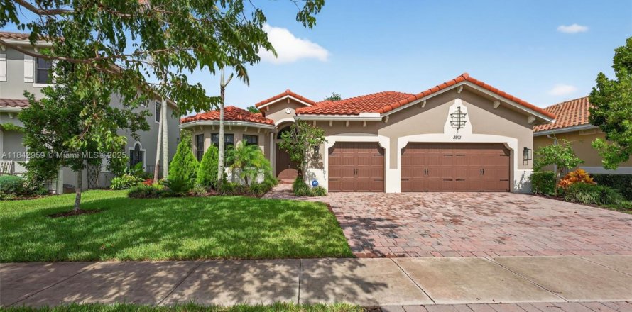 House in Parkland, Florida 4 bedrooms, 276.11 sq.m. № 1836255