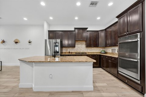 House in Parkland, Florida 4 bedrooms, 276.11 sq.m. № 1836255 - photo 3
