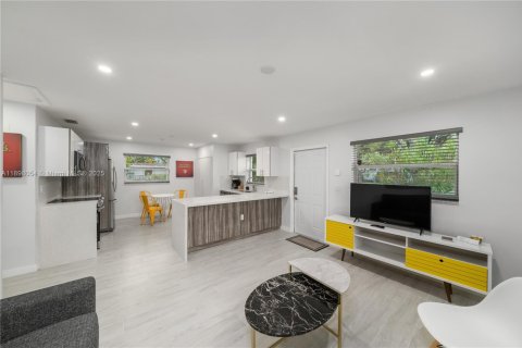 Commercial property in Miami, Florida 168.71 sq.m. № 1949572 - photo 26