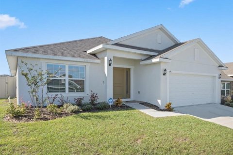 House in Haines City, Florida 4 bedrooms, 204.38 sq.m. № 2362609
