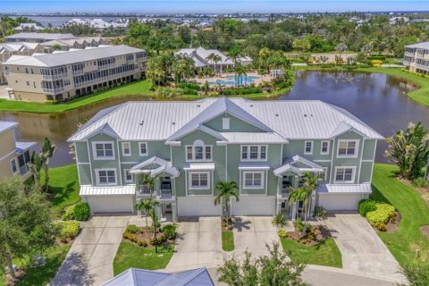 Townhouse in Placida, Florida 3 bedrooms, 209.49 sq.m. № 1914683 - photo 6