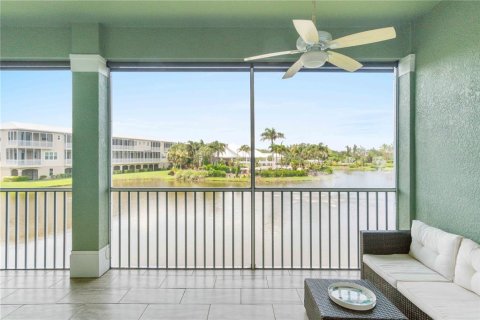 Townhouse in Placida, Florida 3 bedrooms, 209.49 sq.m. № 1914683 - photo 30