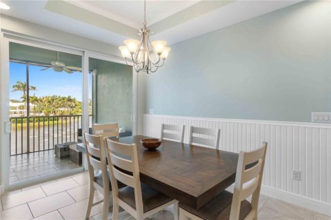 Townhouse in Placida, Florida 3 bedrooms, 209.49 sq.m. № 1914683 - photo 27